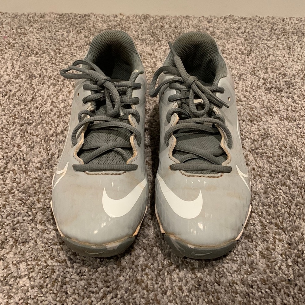 Nike softball cleats